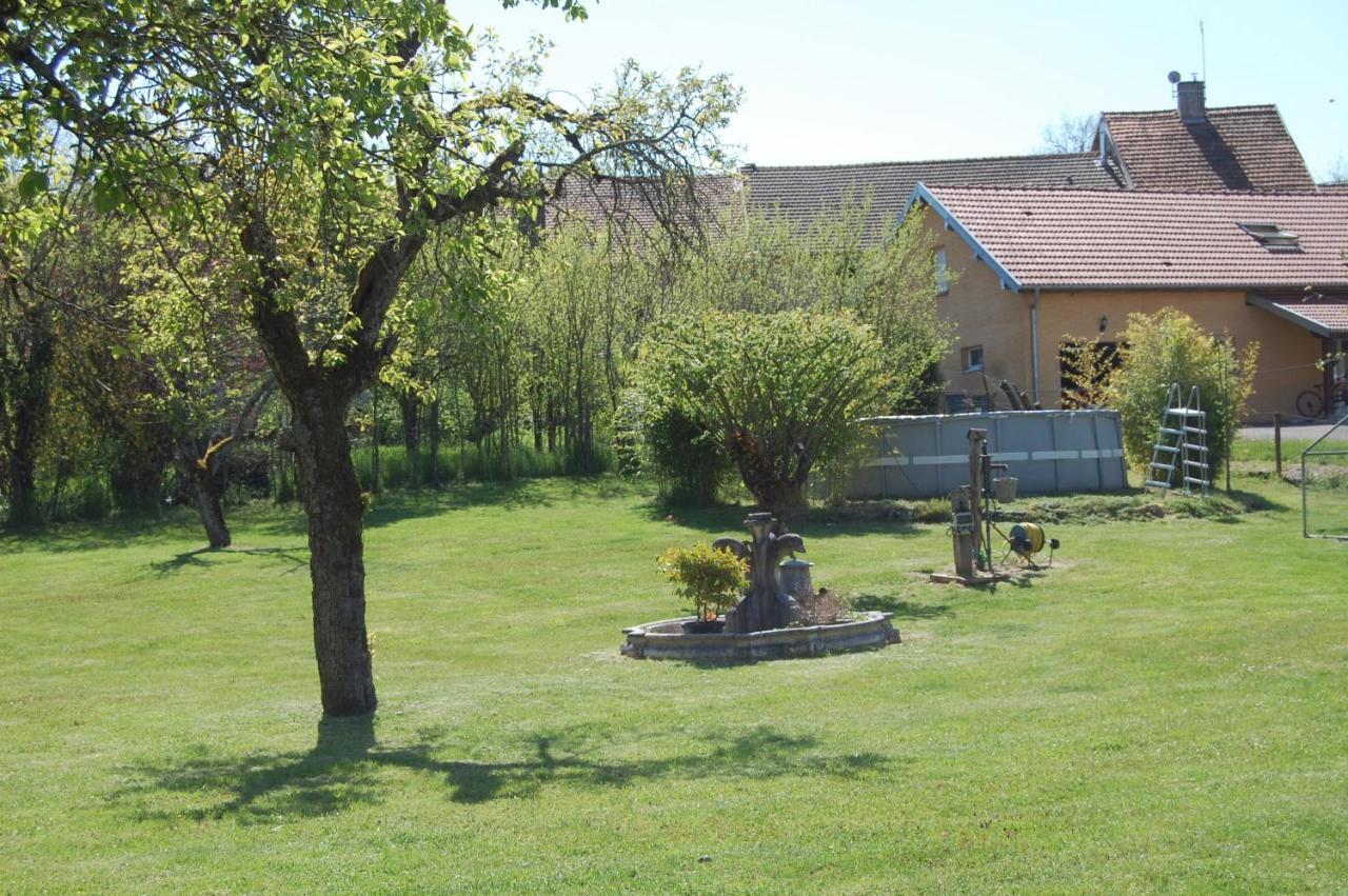 Chambre D'Hotes Juste-Confortable Fleurey-les-Lavoncourt Kültér fotó