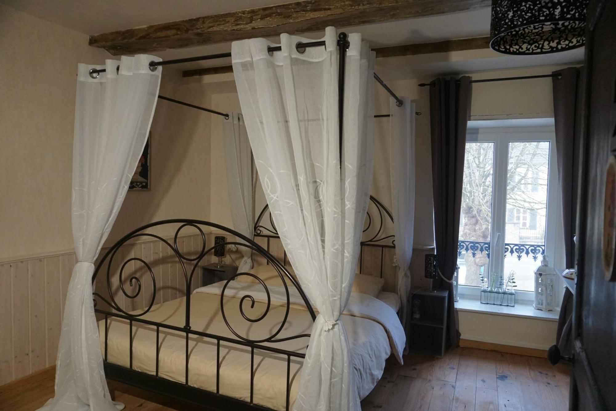 Chambre D'Hotes Juste-Confortable Fleurey-les-Lavoncourt Kültér fotó